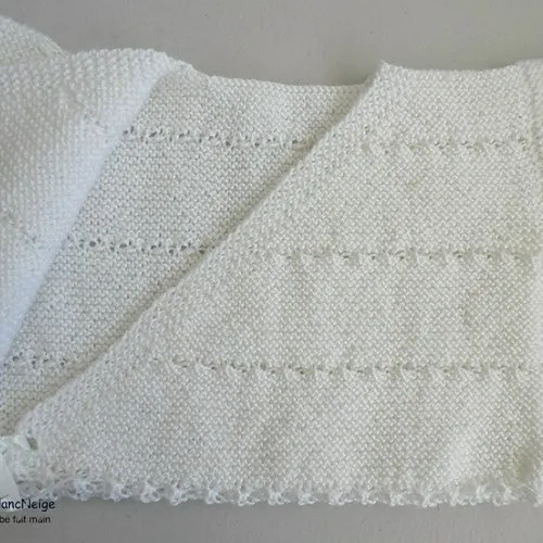 Brassière naissance, croisée mixte, blanc-lait, laine calinou bergère de france,  tricot bebe, sur commande