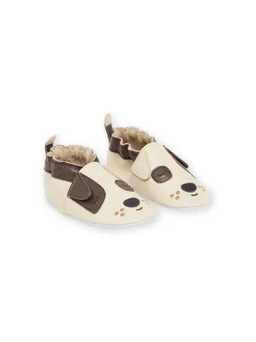 Chaussons en cuir beiges à motif chien