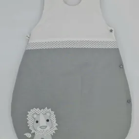 Gigoteuse 0-6 mois bébé mixte artisanale française en coton oeko tex avec lion